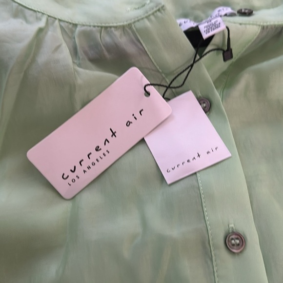 Nwt current air apple green blouse medium - Picture 4 of 4